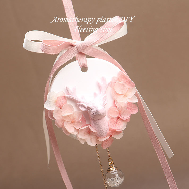 Wholesale of Deer Car Mounted Fragrance Expanding Stones Pendants